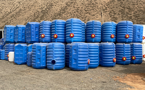 雨水收集与利用：万科华洁肃北塑料桶提供创新解决方案